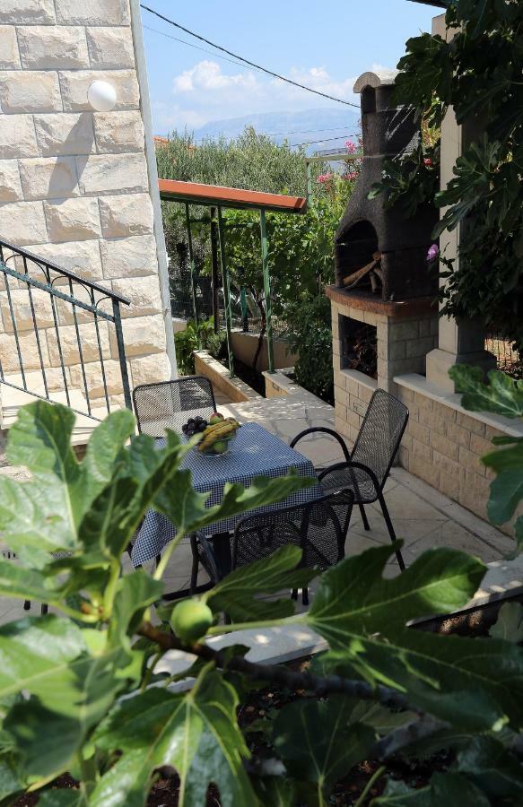Apartments Off Supetar Exterior photo