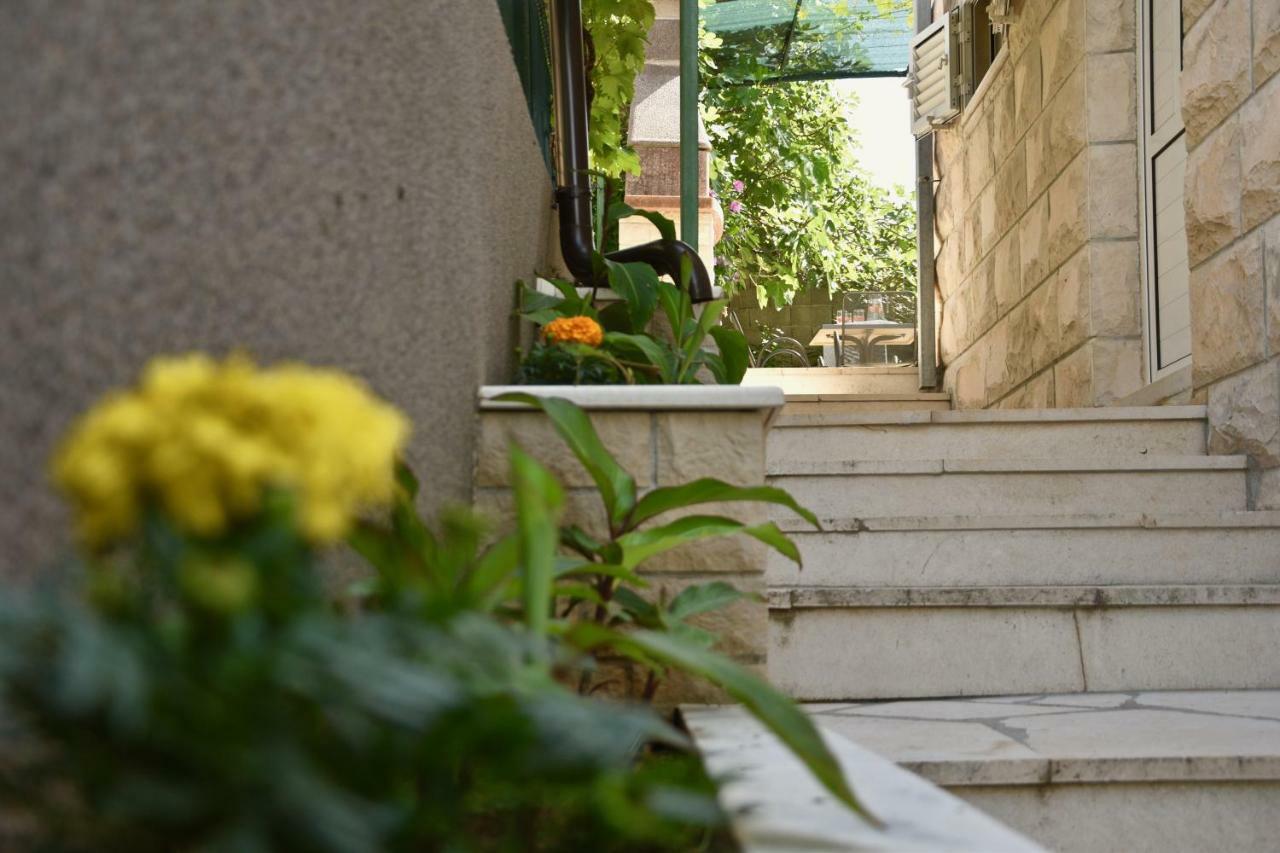 Apartments Off Supetar Exterior photo